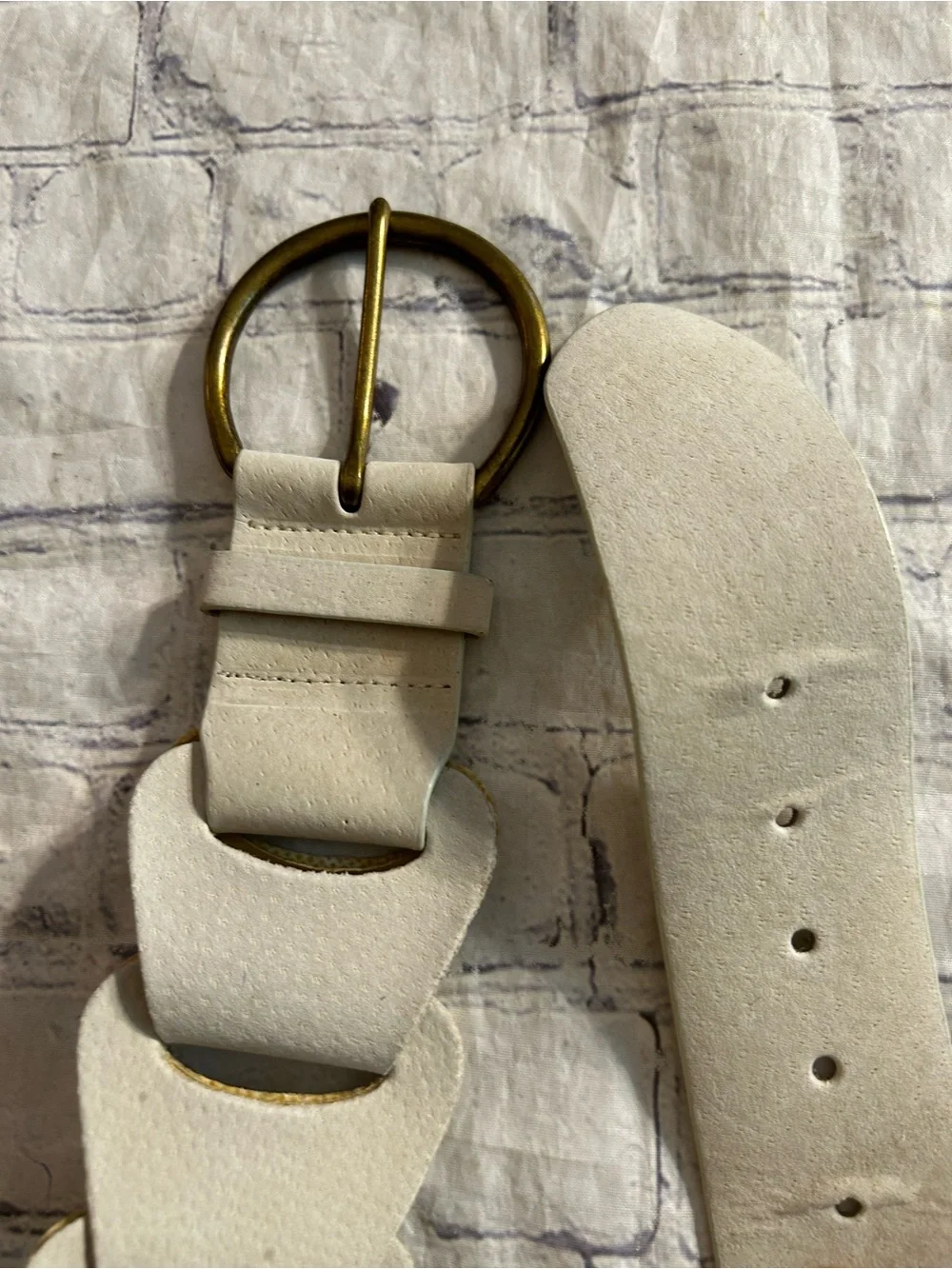 GENUINE LEATHER WITH FAUX BACK CHUNKY BEIGE WIDE AND JEWEL BUCKLE WOVEN BELTS